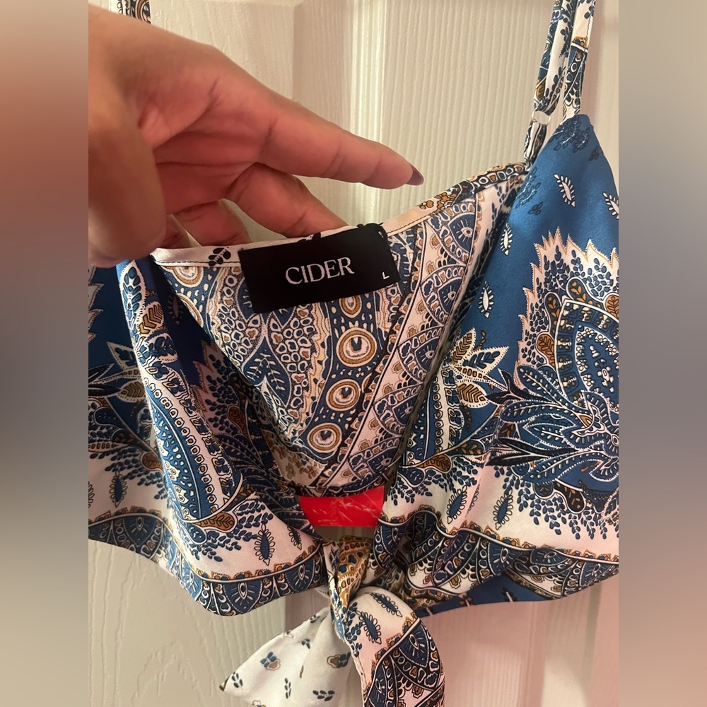 Cider Blue, White & Tan Paisley Tie-Front Crop Top